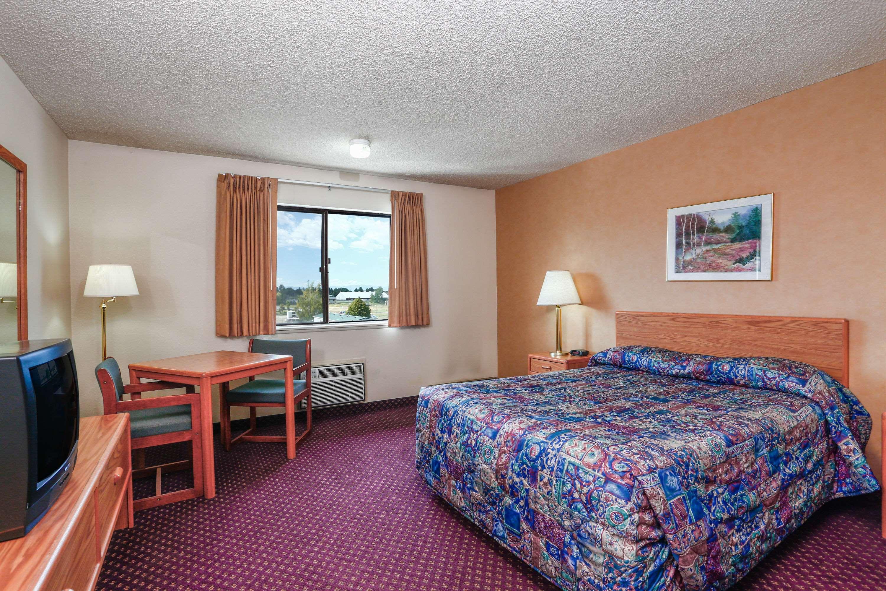 Travelodge By Wyndham Deer Lodge Montana Екстериор снимка