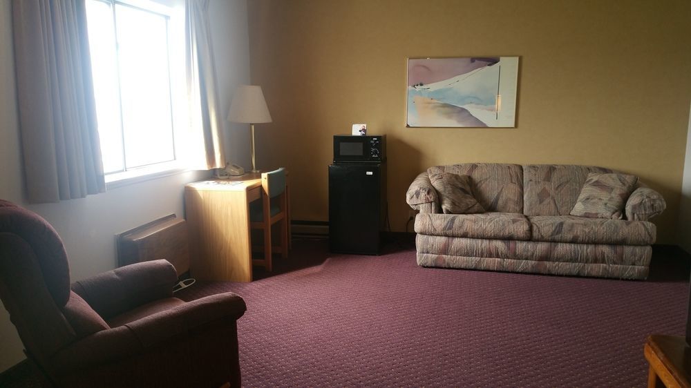Travelodge By Wyndham Deer Lodge Montana Екстериор снимка